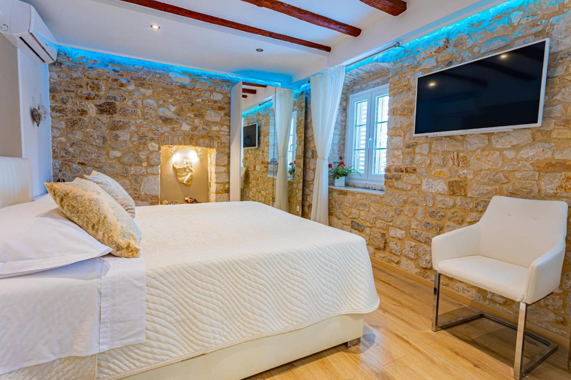 Apartments & Rooms Trogir Stars Free Parking Luaran gambar