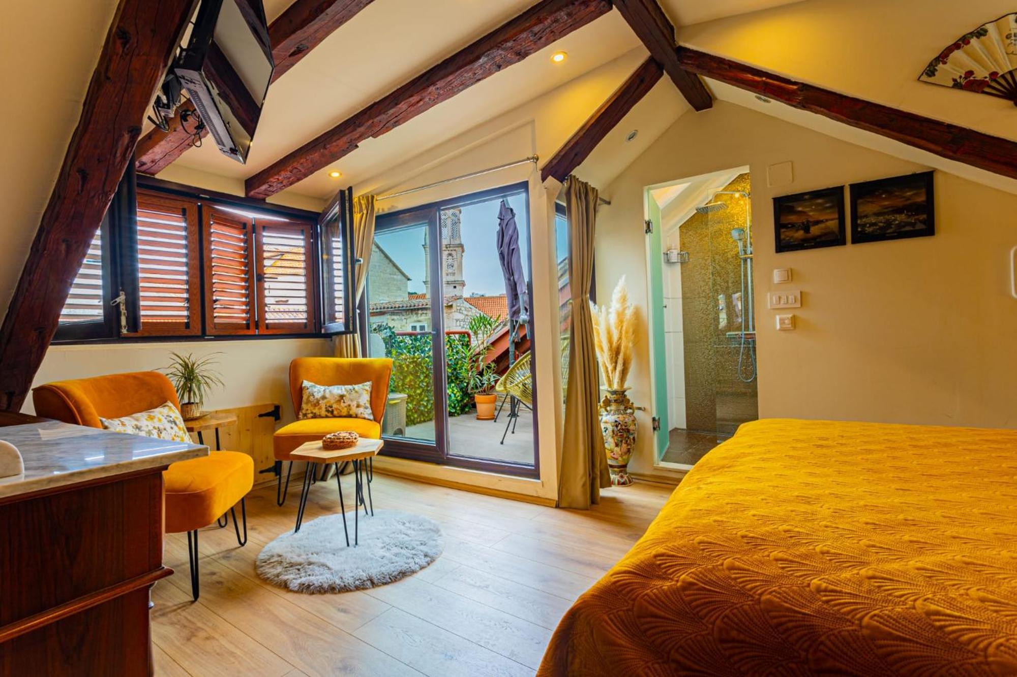 Apartments & Rooms Trogir Stars Free Parking Luaran gambar