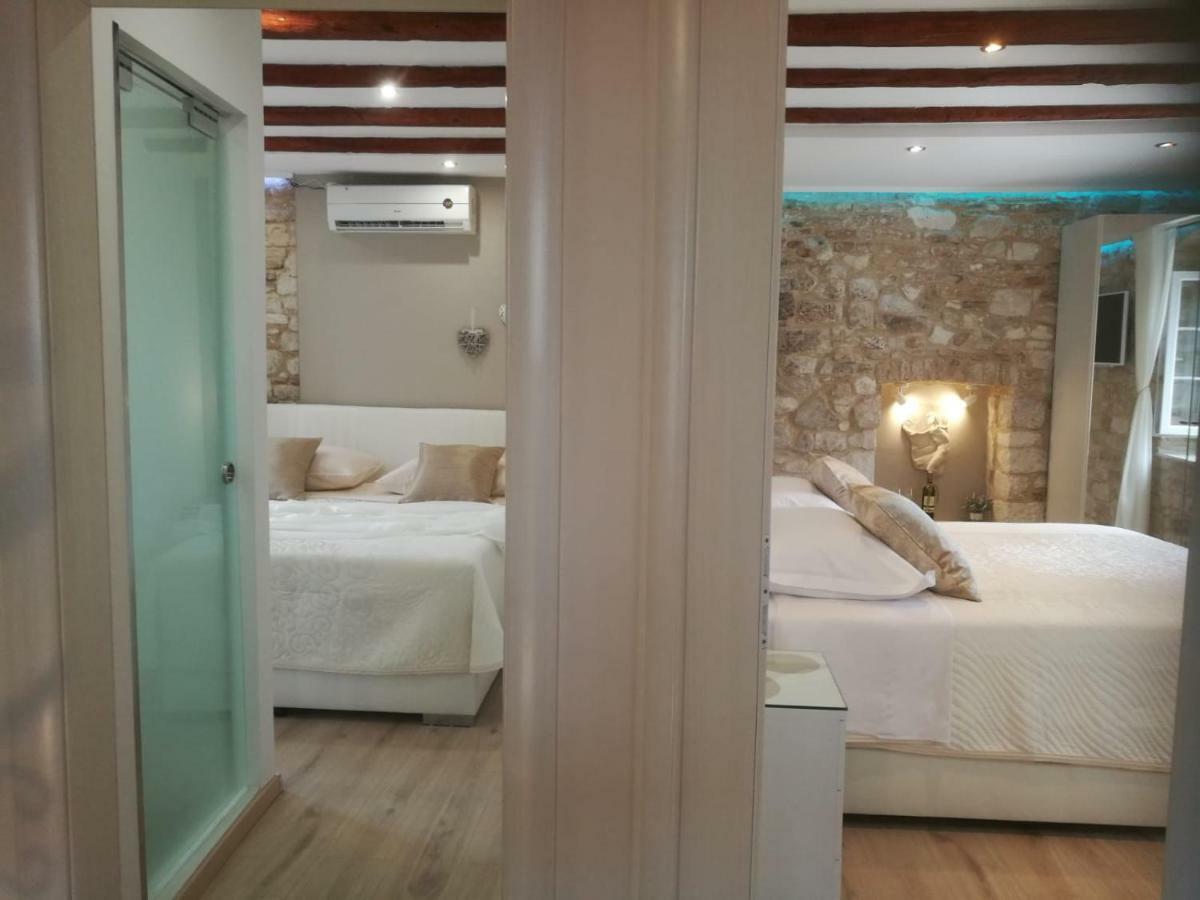 Apartments & Rooms Trogir Stars Free Parking Luaran gambar